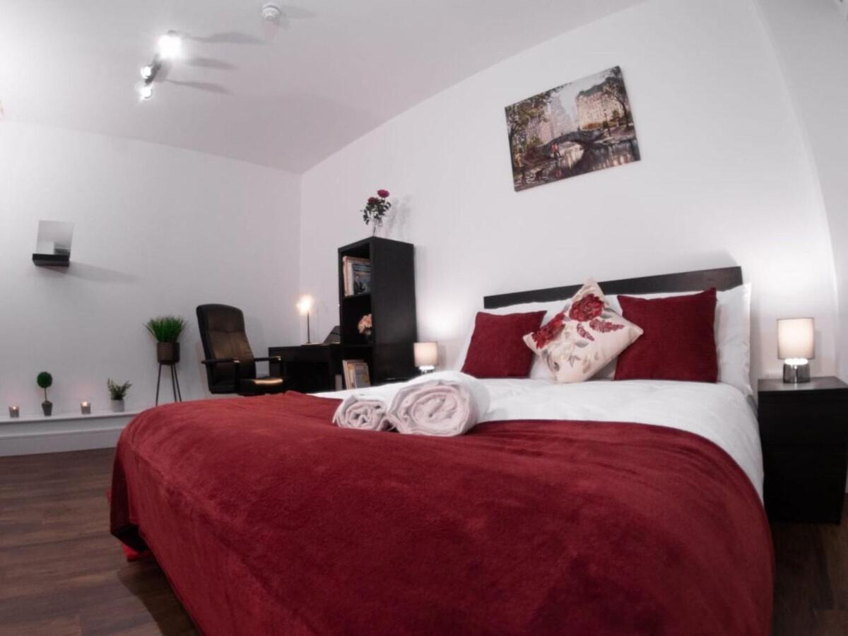 Sav Apartments Rutland Лестър Стая снимка